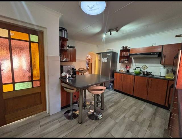 3 BEDROOM HOUSE FOR SALE IN BERGBRON